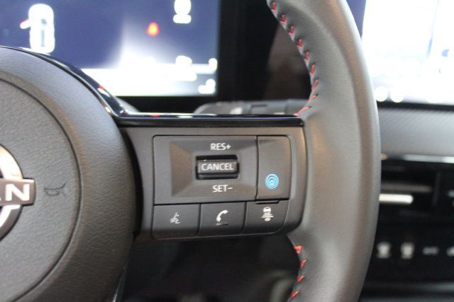 Used 2026 Nissan Kicks SR FWD image 17