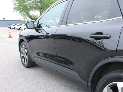 Used 2023 Ford Escape Platinum AWD/4WD image 47
