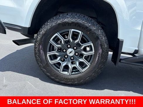 Used 2026 Chevrolet Colorado Z71 w/ Technology Package AWD/4WD image 7