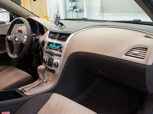 Used 2012 Chevrolet Malibu LS w/ LS Uplevel Package FWD image 34