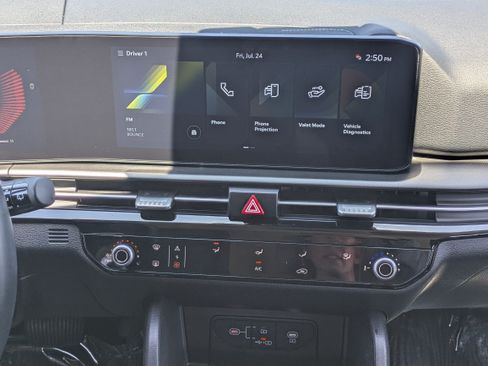 Certified 2026 Kia Sportage LX FWD image 19