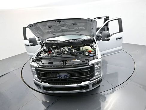 New 2026 Ford F350 XL w/ XL Chrome Package RWD image 35