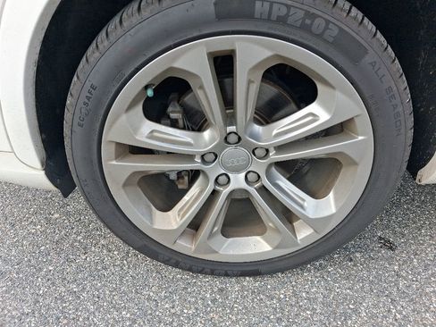 Used 2016 Audi Q3 2.0T Premium Plus FWD image 12