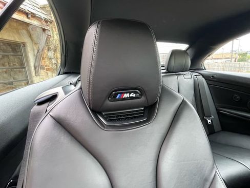 Used 2018 BMW M4 Convertible image 61