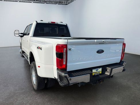 Used 2023 Ford F350 Lariat AWD/4WD image 3