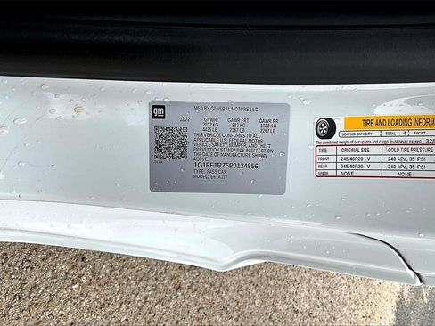 Used 2023 Chevrolet Camaro LT image 34