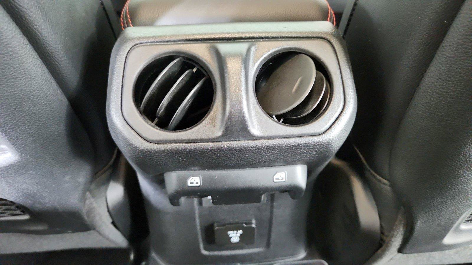 Used 2021 Jeep Gladiator Rubicon AWD/4WD image 23