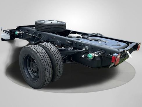 New 2025 RAM 5500 Tradesman w/ Max Tow Package image 27