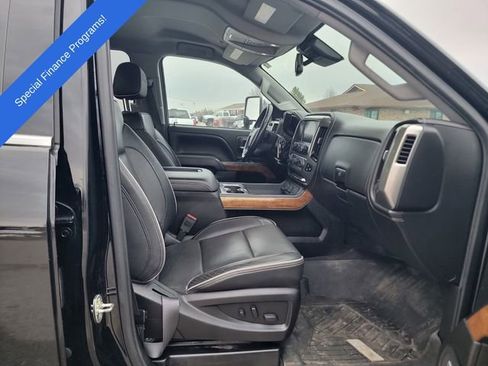Used 2019 Chevrolet Silverado 2500 High Country w/ Duramax Plus Package image 25