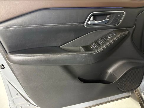 Used 2023 Nissan Rogue Platinum w/ Platinum Premium Package FWD image 15