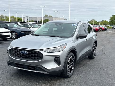 Used 2023 Ford Escape Active w/ Tech Pack #1 AWD/4WD image 7