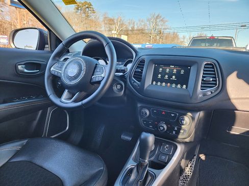 Certified 2020 Jeep Compass Latitude w/ Popular Equipment Group image 27
