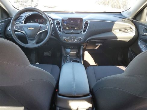 Certified 2025 Chevrolet Malibu LT image 19