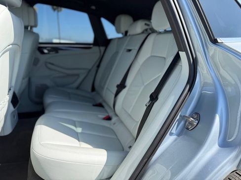 Used 2021 Porsche Macan S AWD/4WD image 4