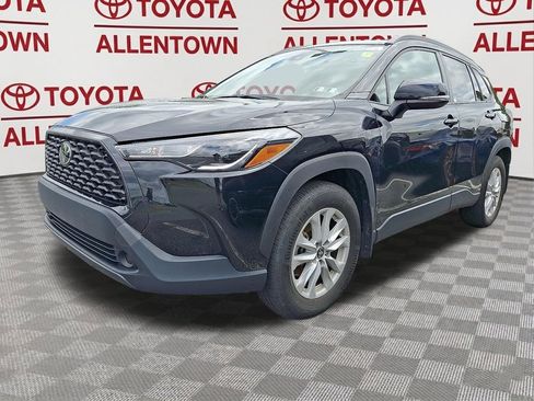 Used 2022 Toyota Corolla Cross LE AWD/4WD image 3
