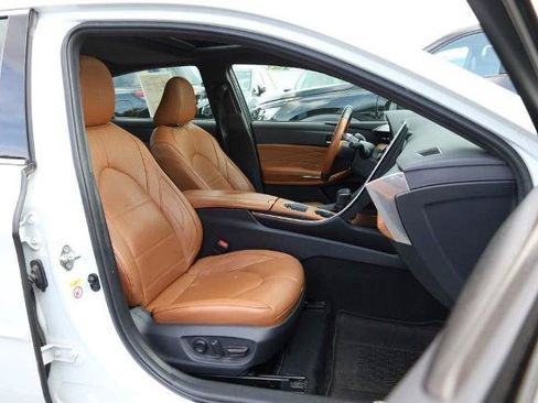 Used 2019 Toyota Avalon Limited w/ Protection Package FWD image 26