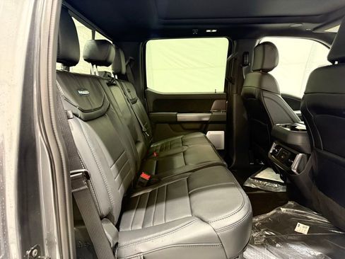 New 2026 Ford F250 Platinum w/ Tremor Off-Road Package image 24