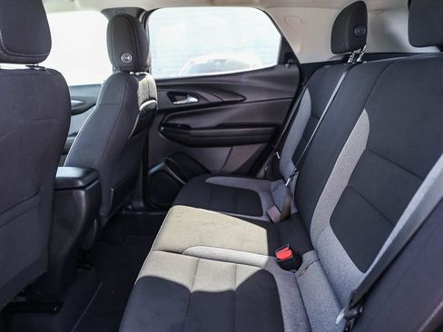 Used 2024 Chevrolet TrailBlazer LT FWD image 16