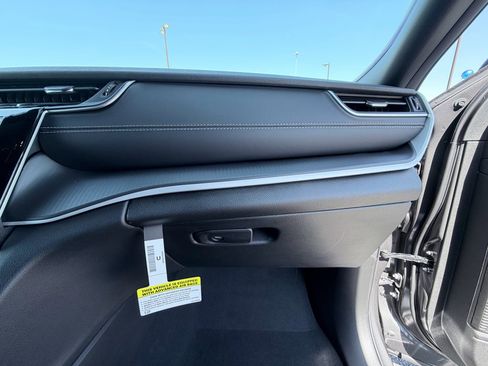 New 2026 Jeep Grand Cherokee Laredo X RWD image 21