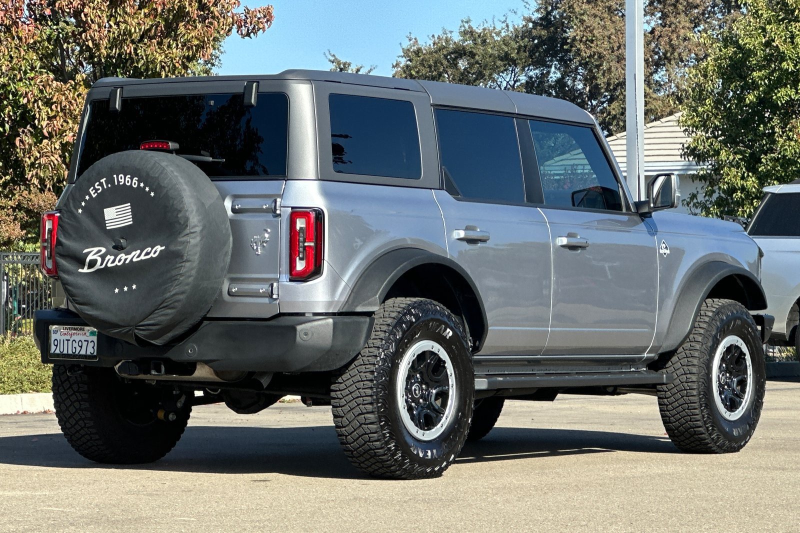 Used 2024 Ford Bronco Outer Banks w/ Sasquatch Package AWD/4WD image 4