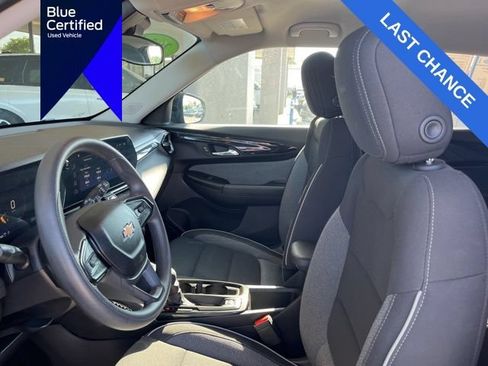 Used 2024 Chevrolet TrailBlazer LT AWD/4WD image 15