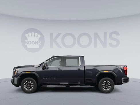 Used 2025 GMC Sierra 2500 SLT w/ Snow Plow Prep/Camper Package AWD/4WD image 2