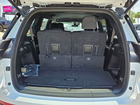 New 2025 Jeep Grand Cherokee L Laredo w/ Luxury Tech Group I image 13