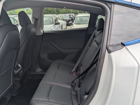 Used 2024 Tesla Model Y Long Range AWD/4WD image 15