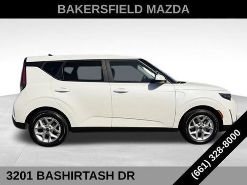 Used 2024 Kia Soul LX w/ Option Group 015 FWD image 6