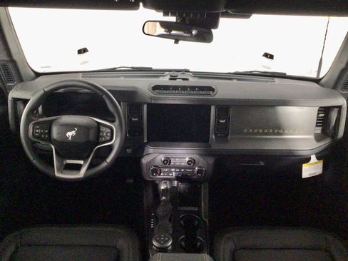 New 2025 Ford Bronco Badlands image 28