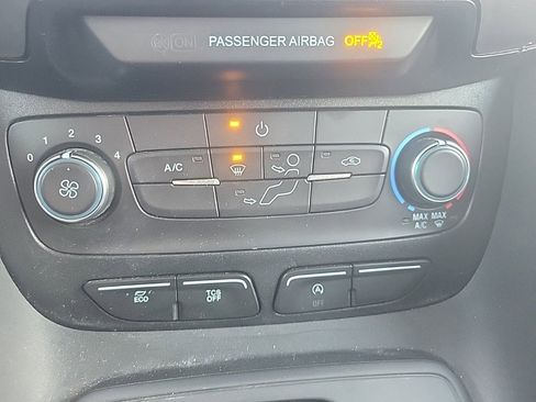 Used 2022 Ford Transit Connect XL image 13