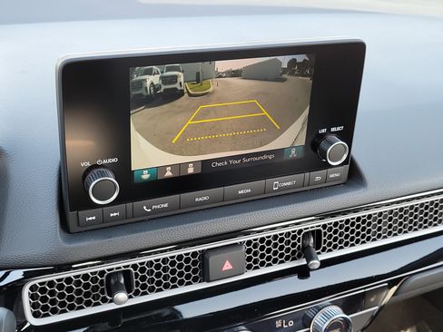 Used 2025 Honda Civic Sport image 10