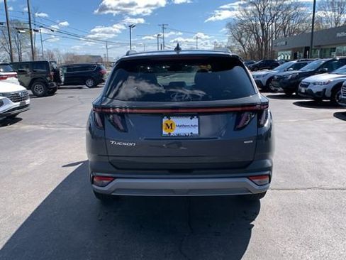Certified 2025 Hyundai Tucson SEL AWD/4WD image 4