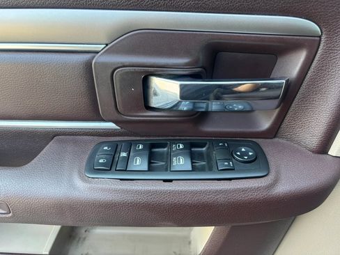 Used 2014 RAM 2500 SLT AWD/4WD image 19