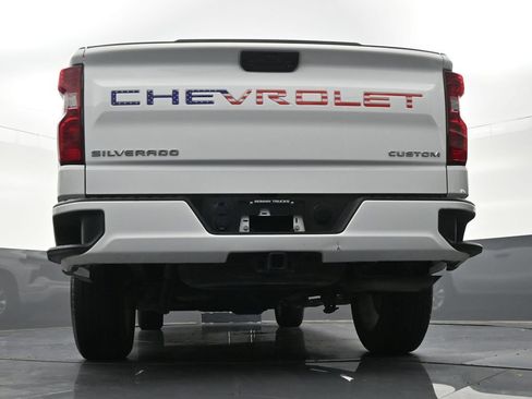 Used 2024 Chevrolet Silverado 1500 Custom image 24