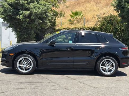 Used 2024 Porsche Macan AWD/4WD image 7