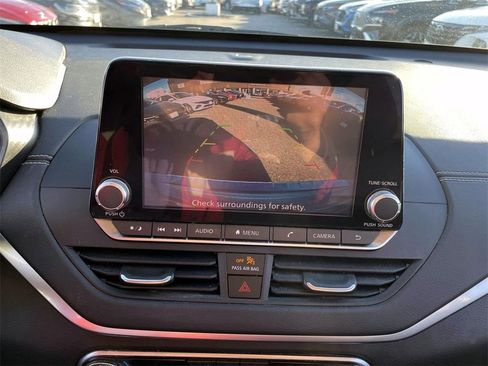 Used 2019 Nissan Altima 2.5 SV image 24