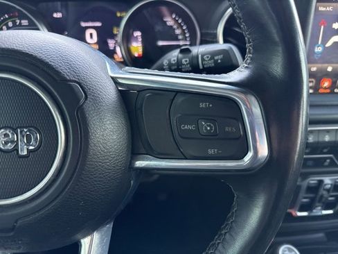 Used 2023 Jeep Wrangler Unlimited Sahara w/ Dual Top Group AWD/4WD image 19
