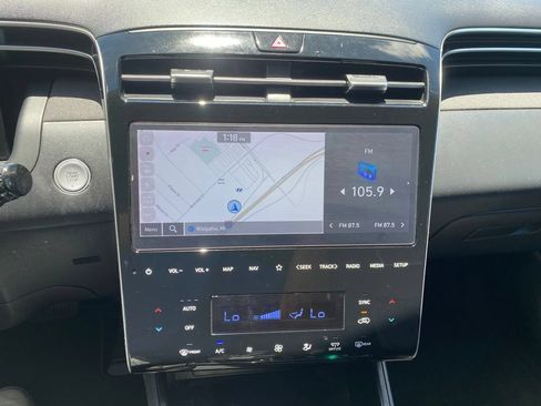 Certified 2022 Hyundai Tucson Limited FWD image 16