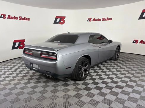 Used 2018 Dodge Challenger SXT Plus image 6