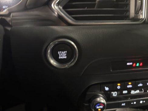 Used 2025 MAZDA CX-5 AWD 2.5 S w/ Preferred Package image 17