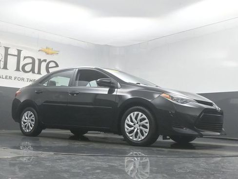 Used 2018 Toyota Corolla LE w/ Body Protection Package FWD image 2
