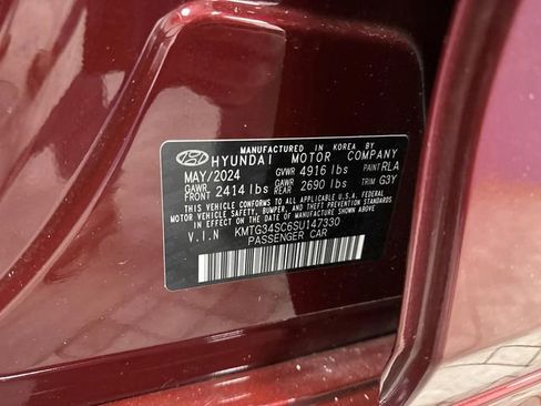 Used 2025 Genesis G70 2.5T w/ Sport Prestige Package image 37