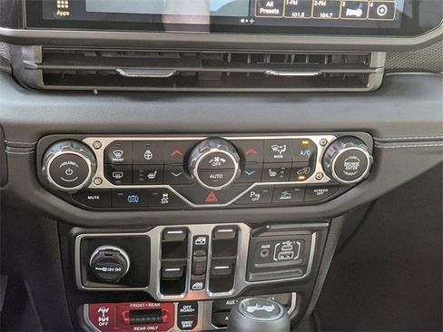 New 2025 Jeep Wrangler Unlimited Rubicon 4xe w/ Safety Group image 20