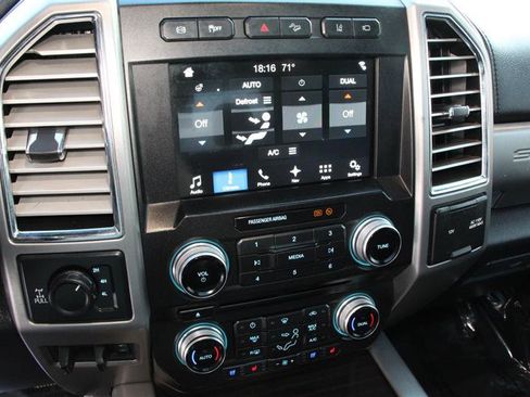 Used 2017 Ford F350 Platinum w/ Platinum Ultimate Package image 33