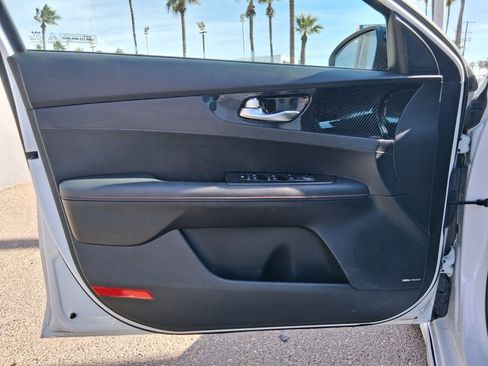 Used 2023 Kia Forte GT w/ GT2 Package image 11