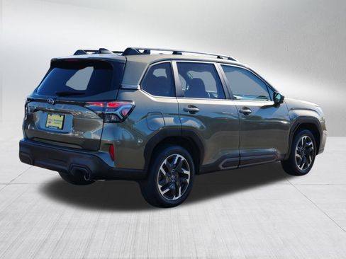 Used 2025 Subaru Forester Limited w/ Popular Package #2 image 7