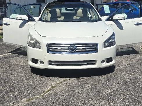 Used 2013 Nissan Maxima 3.5 SV w/ Premium Pkg FWD image 25