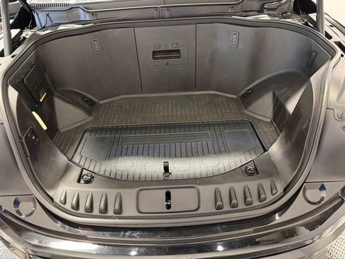 Used 2023 Ford F150 Lightning Lariat image 42