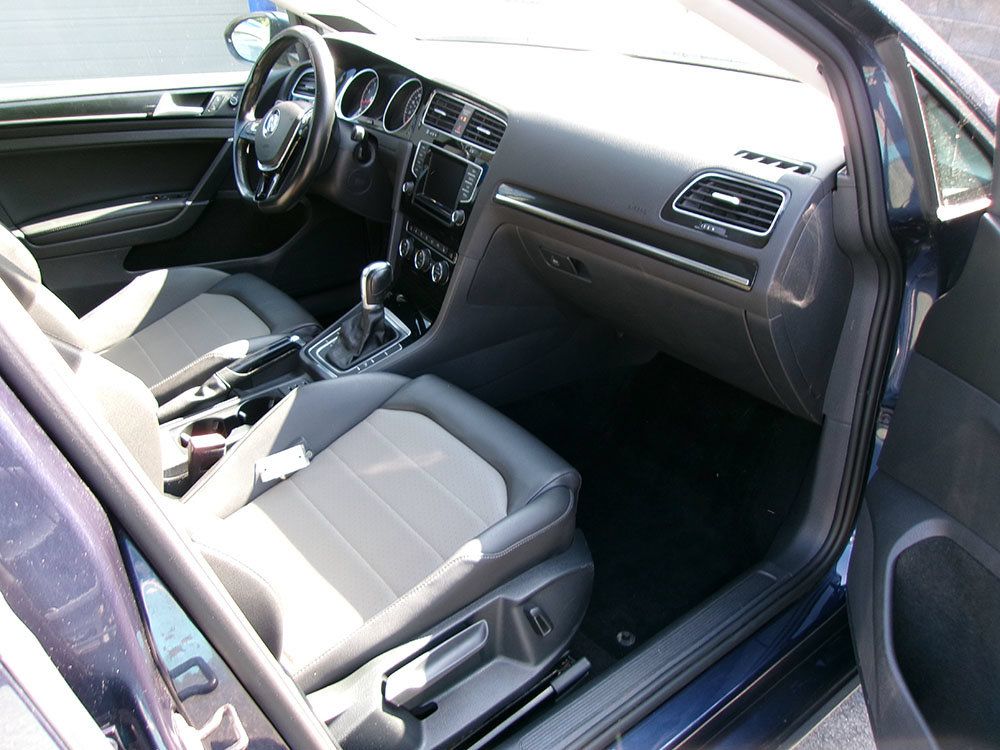 Used 2015 Volkswagen Golf SEL FWD image 9